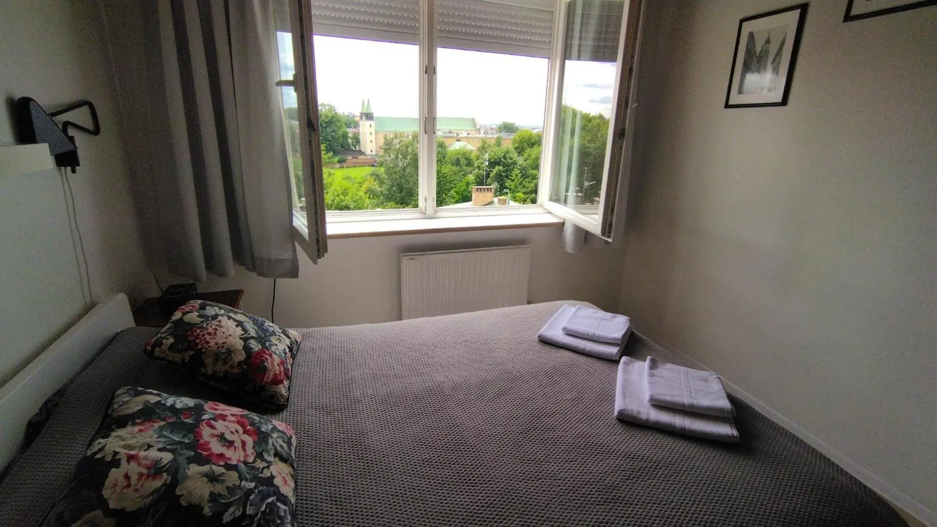 Yellow Peaked Shoe Apartment Krakov